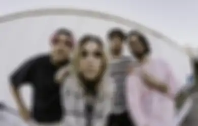 Stand Atlantic Kritik Penyalahgunaan Internet Lewat Single Baru 'hair out'