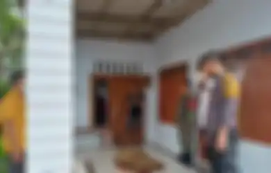 Siang Bolong Beraksi, Geger Pria di Kediri Secara Brutal Bacok 10 Orang di Keluarga dan Tetangganya, Kepala Desa Bongkar Kronologi