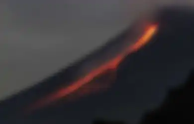 Gunung Merapi Jadi Tren di Internet, Gara-gara Muntahkan Awan Panas!