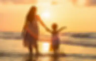 Jadi Single Parent, Wanita Ini Rela Menyamar Sebagai Pria Selama 36 Tahun Demi Putri Kesayangannya, Terkuak Alasan Dibaliknya yang Bikin Mewek