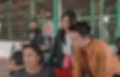 Larut dalam Dekapan Ariel NOAH, Model Cantik Ini Jawab Gosip Lewat Foto Mantan Luna Maya