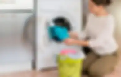 Pantas Saja Bikin Emak-emak Kegirangan, Mulai Hari Ini Coba Tuang 1 Cangkir Garam ke Dalam Mesin Cuci saat Mencuci Baju, Dijamin Manfaatnya Bikin Melongo