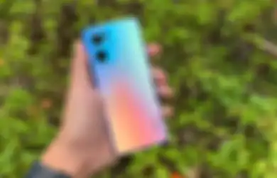 Review OPPO Reno7 5G Yang Punya Desain, Baterai, & Kamera Impresif