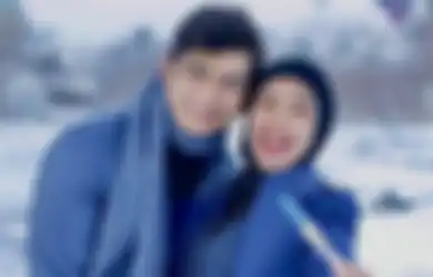 Ria Ricis Bercucuran Air Mata di Pusara Mendiang Sang Ayah, Khawatirkan Nasib Anaknya Kelak Karena Hal ini