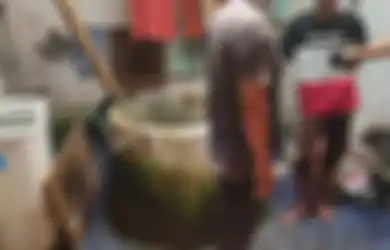 Bikin Geger Dikira Hilang Diculik Makhluk Halus, Ternyata Bayi di Jember Dibuang Mama Muda ke Sumur, Polisi: Dia Marah pada Diri Sendiri karena Tak Bisa Beri ASI