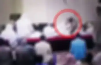 Innalillahi Wa InnaIlaihi Rojiun, Sempat Tersenyum ke Arah Jemaah, Pria Ini Meninggal Dunia Beberapa Detik usai Jadi Imam Salat Asar di Masjid Makkah: Semoga Allah Mengganjarnya Surga