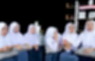 Putih Abu-Abu Enggak Tahu Istilah Catur Warga dan Asimilasi!