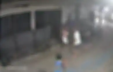 Kaki dan Badannya Dijegal hingga Ambruk Kepanasan, Begini Kronologi Bocah SD di Pasar Rebo Bernasib Tragis Dibakar 3 Teman-temannya Cuma Gara-gara Sepele, Sepupu Korban: Sudah Berencana