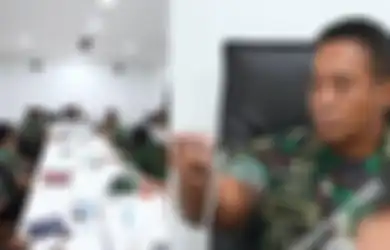 Di Hadapan Para Petinggi, Jenderal Andika Perkasa Ngamuk Sampai Tunjuk Kolonel Saat Bahas Larangan Keturunan PKI Daftar TNI: yang Mau Dinilai Apa?!