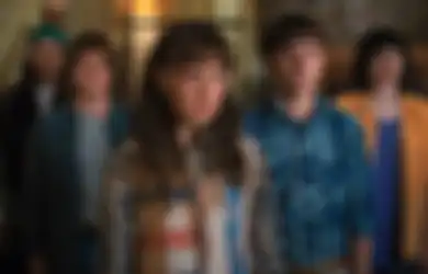 Nggak Cuma Akting, 5 Aktor Stranger Things Ini Ternyata Anak Band Juga