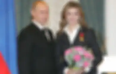 Digaji Lebih dari Rp 150 Miliar, Berikut Biodata Alina Kabaeva, Istri Muda Vladimir Putin yang Diduga Jadi Penyebar Propaganda Pemerintahan Rusia dan Kini Mendadak Lenyap Bak Ditelan Bumi