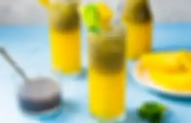 Menu Buka Puasa Sehat dan Mudah, Ini Resep Es Nanas Selasih Nyegerin! 