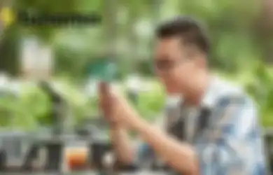 Kerjanya Gampang Bisa Sambil Ongkang-ongkang Kaki, Segini Gaji Manajer Binomo yang Sanggup Buat Satu Indonesia Melongo Lihat Jumlah Nol-nya!