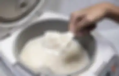 Bahaya Kebakaran, Ini Masalah yang Terjadi Saat Biarkan Rice Cooker dalam Posisi 'keep Warm'