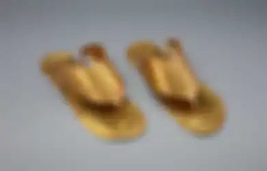 Dipercaya Berikan Pengaruh Kekuatan pada Fisik Sendiri, Sandal Imam Orang Mesir Kuno Gunakan Kulit Binatang, Firaun Tutankhamun Gunakan Sandal dengan Lapisan Emas