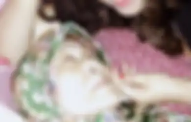 Sarah Sayang Ibu, Foto Belaian Pipi Mak Nyak Si Doel Banjir Doa, Ternyata Aminah Cendrakasih Alami Kebutaan Gegara Kebiasaan Buka Puasa Ini