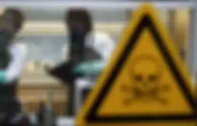 Bak Siap Binasakan Seantero Kota Hanya dengan Sekali 'Siram', Alat yang Terpasang pada Pesawat Nirawak Ini Ungkap Rencana Busuk AS di Lab Biologi Ukraina, Langgar Konvensi?