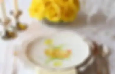 Aneka Tips Harian, Jangan Biarkan Peralatan Makan Perak Kesayanganmu Kusam dan Usang, Begini Cara Aman Membersihkannya 