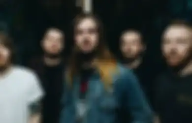 While She Sleeps Rilis Lagu Baru 'EYE TO EYE' Lengkap dengan Mini Film