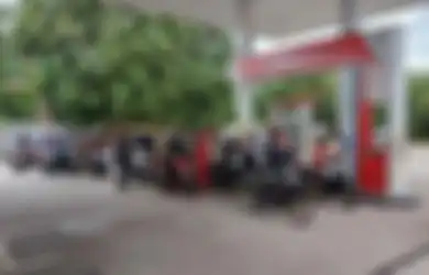 Penjual Bensin Eceran Makin Tepok Jidat, Pemerintah dan Pertamina Mulai Deteksi Pelat Nomor Tiap Kendaraan yang Isi BBM di SPBU, Bolak-balik Bisa Ketahuan, Menteri ESDM: Kemarin Sudah Banyak Ditindak Kepolisian