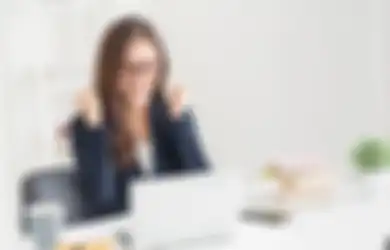 Mau Hedon tapi Takut Miskin? Intip 4 Tips Kelola Keuangan Bagi Para Wanita Karier yang Baru Mulai Bekerja, Dijamin Keinginan dan Kebutuhan Seimbang!