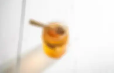 Bikin Enggak Nyaman, Atasi Sariawan dengan Madu dan 3 Bahan Ini!