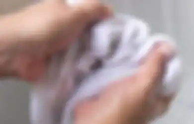 Gak Usah Langsung Beli Baru, Handuk Kucel Bisa Langsung Kinclong Cuma Dicuci dengan Bahan Murah Ini
