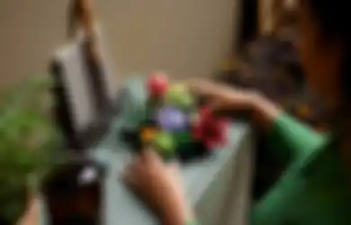 Bingung Ngasih Kado Buat Pacar? LEGO Botanical Kayaknya Bisa Bikin Lo Makin Disayang