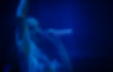 Ups! 5 Penyanyi Cewek yang Ketahuan Lipsync. Tonton Videonya!