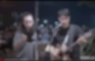 Diancam Bayar Rp 1 Miliar, Tri Suaka dan Zinidin Zidan Buru-buru Ambil Sikap Begini, Foto Sang Artis Dadakan Diserbu Musisi Papan Atas