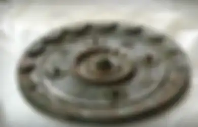 Berusia 1.900 Tahun, Cermin Perunggu China Kuno yang Ditemukan di Kuburan Berbentuk Lubang Kunci di Jepang Ini Terpelihara dengan Sangat Baik, Mungkinkah Berasal dari Negara yang Misterius?