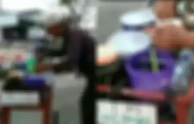 Gaji Rp100 Sebulan Pernah Dirasakannya, Mantan General Manager Ini Putuskan Jadi Mualaf, Kini Banting Stir Jualan Cincau hingga Ungkap Pertolongan Tak Terduga