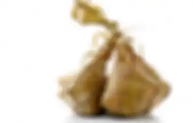 Jadi Santapan Favorit Lebaran 2023, Begini Tips Memasak Ketupat Biar Legit dan Gak Lembek