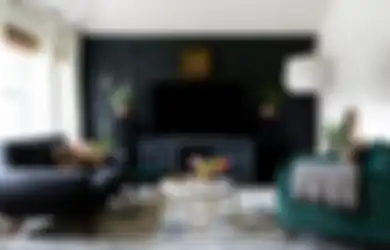 Beberapa Ide Ini Melanggar Pakem Penataan Rumah Sempit, Hasilnya Memesona!