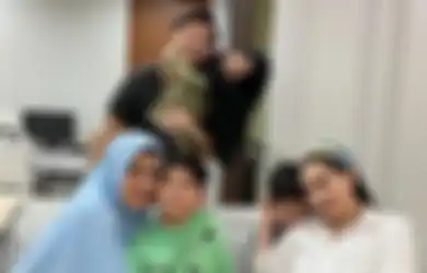 Berharap akan Beri Dampak Positif pada Putranya, Nagita Slavina Minta Rafathar Main Bareng dengan King Faaz