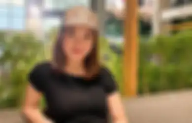 'Tebal Banget Mukanya' Netizen Bingung Tak Kepalang Ketika Chandrika Chika Sambangi Rumah Atta Halilintar Padahal Panen Kontroversi, Ekspresi Aurel Hermansyah Jadi Sorotan