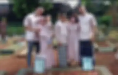 'Saya Membawa Anakmu', Lebaran Pertama Tanpa Bibi dan Vanessa, Faisal Tak Kuasa Tahan Tangis Saat Ajak Gala Sky Ziarah ke Makam, Intip Potretnya