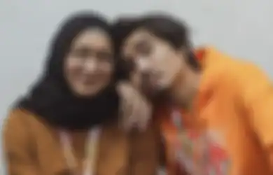'Adem Banget Liatnya', Duta Sheila On 7 Banjir Pujian Warganet, Kepergok Tampil Sederhana Pakai Sandal Jepit Hingga Tak Sombong Sapa Warga Usai Salat Ied