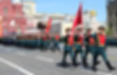 Tinggal Tiga Hari Lagi, Parade Kemenangan Uni Soviet 9 Mei Sampai Buat Rusia Dandani Tawanan Perang Ukraina dengan Dandanan 'Mengerikan', Bagaikan 'Parade di Atas Tulang Belulang Warga Mariupol'