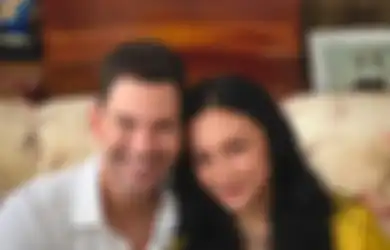 Kabur ke Singapura Gegara Dituding Gondol Uang Rp 100 Miliar, Mantan Menantu Keluarga Cendana Ini Pulang ke Indonesia Bawa Suami Bulenya, Foto Lebaran di Rumah Ibu Dikomentari 