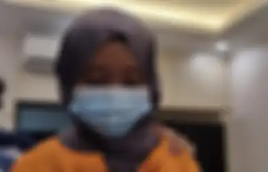 Syok Baca Isi Chat WA Suami, Wanita Berhijab Ini Nekat Renggut Nyawa Janda Cantik di Bekasi, Kini Foto Pelaku Ramai Dibahas