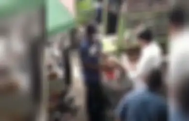 Terima Amplop Berisi Rp 1 Juta, Pedagang Ketoprak Ini Kaget Dihampiri Presiden Jokowi: Dia Nggak Banyak Omong