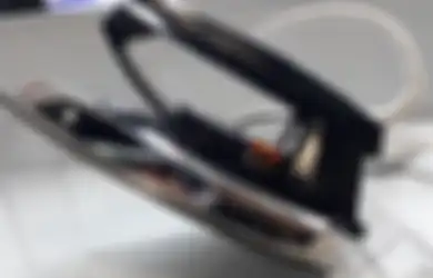 Setrika Lengket Bikin Kesal? Berikut Cara Mudah untuk Mengatasinya, Bajumu Dijamin Aman