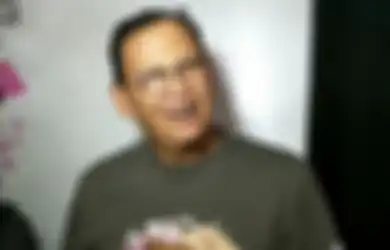 Pantas Tetap Sehat Segar Bugar di Usianya 70 Tahun, Ternyata Ini Resep Diet Ala Roy Marten, Aman Bagi Lansia Lho!