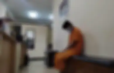Guru Ngaji Jorok Cuma Bisa Menunduk Malu, Wangsit dan Mimpi jadi Kambing Hitam Hubungan Sesama Jenis, Korbannya Sudah Kakek-kakek!