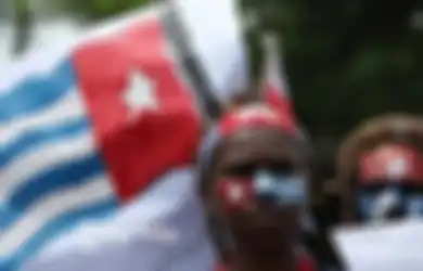 Tak Ada Damai di Tanah Papua? KKB Ngalum Kupel Tampakkan Batang Hidungnya, Pria Diduga Pimpinan OPM Lantang Serukan Ajakan Perang