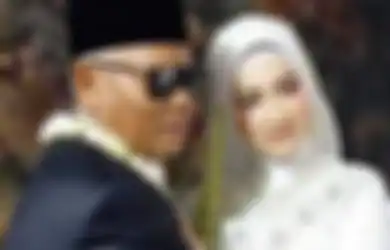 Sah Jadi Suami Istri, Kakek Sondani Tak Malu Gelendotan Mesra ke Fia Bak ABG Dimabuk Asmara, Begini Respon Istri Mudanya!