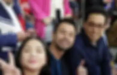 Kabur dari Gosip Mimi Bayuh, Nagita Slavina Lega Bisa Foto Mesra Bareng Suaminya di Paris, Pengusaha Tajir Ini Jadi Penyelamat Raffi Ahmad