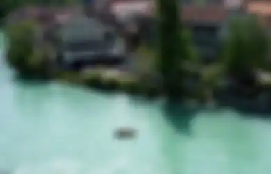 Pencarian Zig Zag untuk Emmeril Kahn Mumtadz yang Hilang di Sungai Aare Swiss