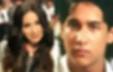 Dikira Pindah Agama Karena Ikut Suami, Pengalaman Spiritual Diva Indonesia Ini Terungkap, Reaksi Bucek Depp di Luar Dugaan: Saya Nggak Minta, Lo...